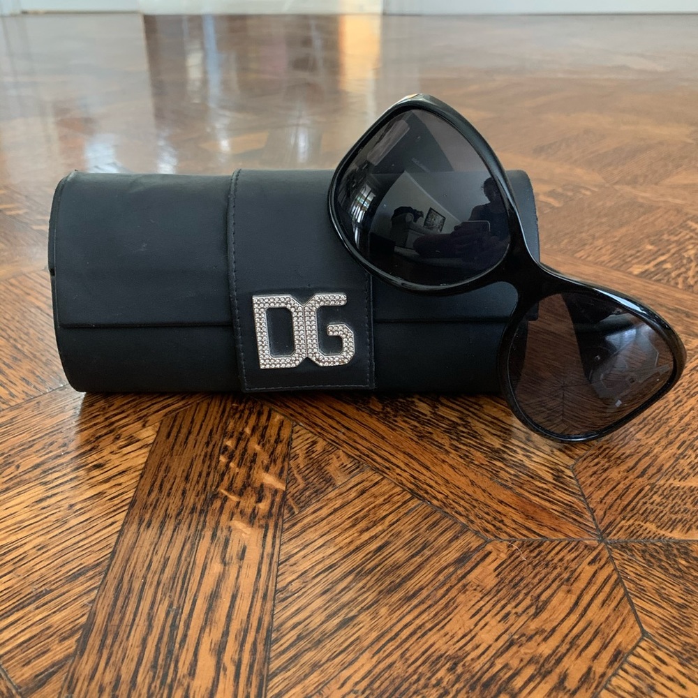 DOLCE & GABBANA sunglasses